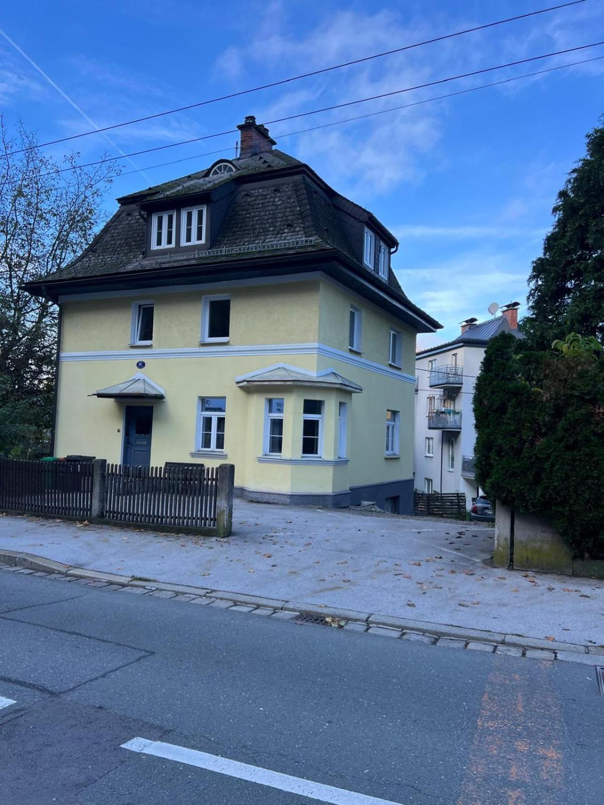 Traditional Apartments Salzburg Bagian luar foto